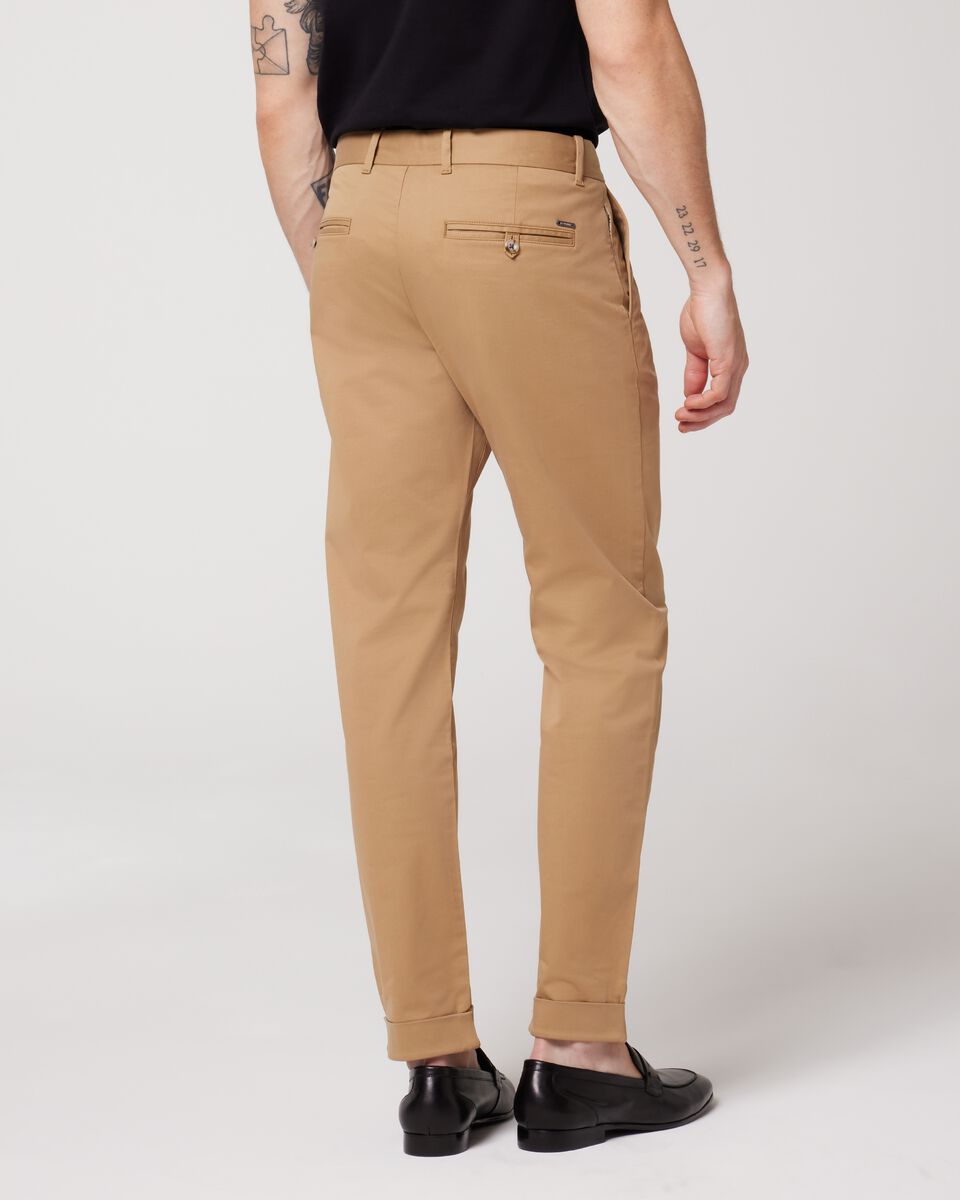 Regular Stretch Pleated Cotton Chinos